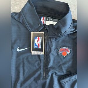 NWT Knicks NBA Nike Long Sleeve Zip-Up, Men’s Large